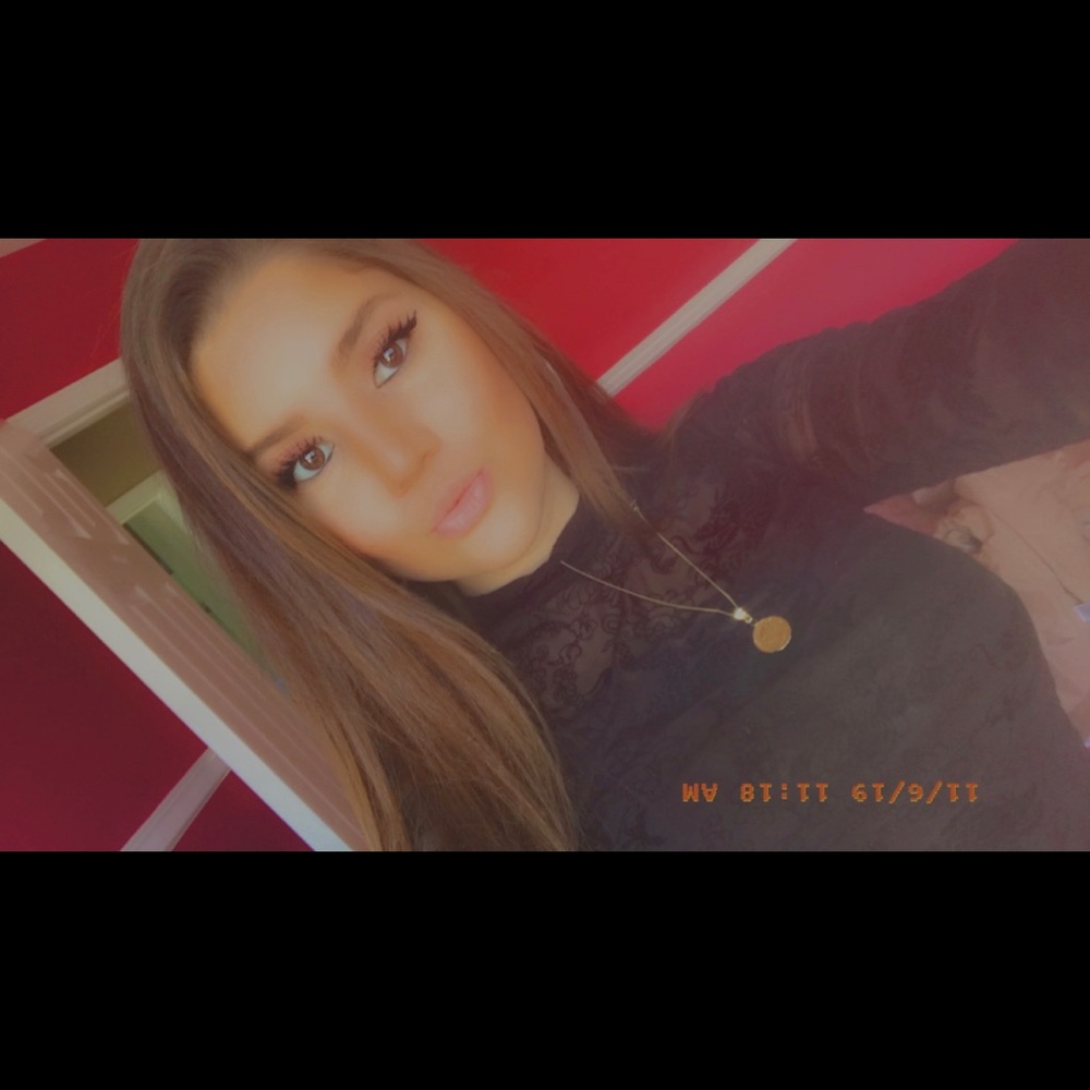 Meet your Posher, Linda